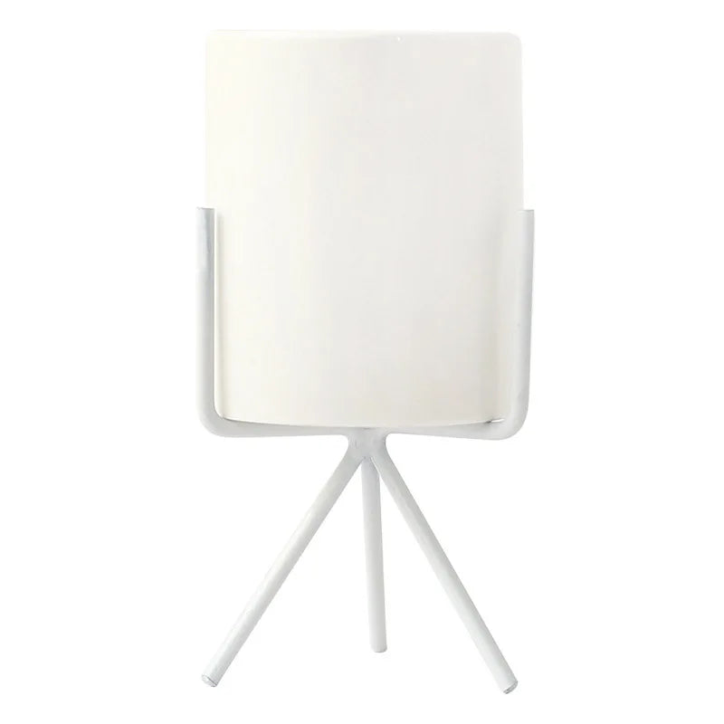 Cache pot sur pied blanc